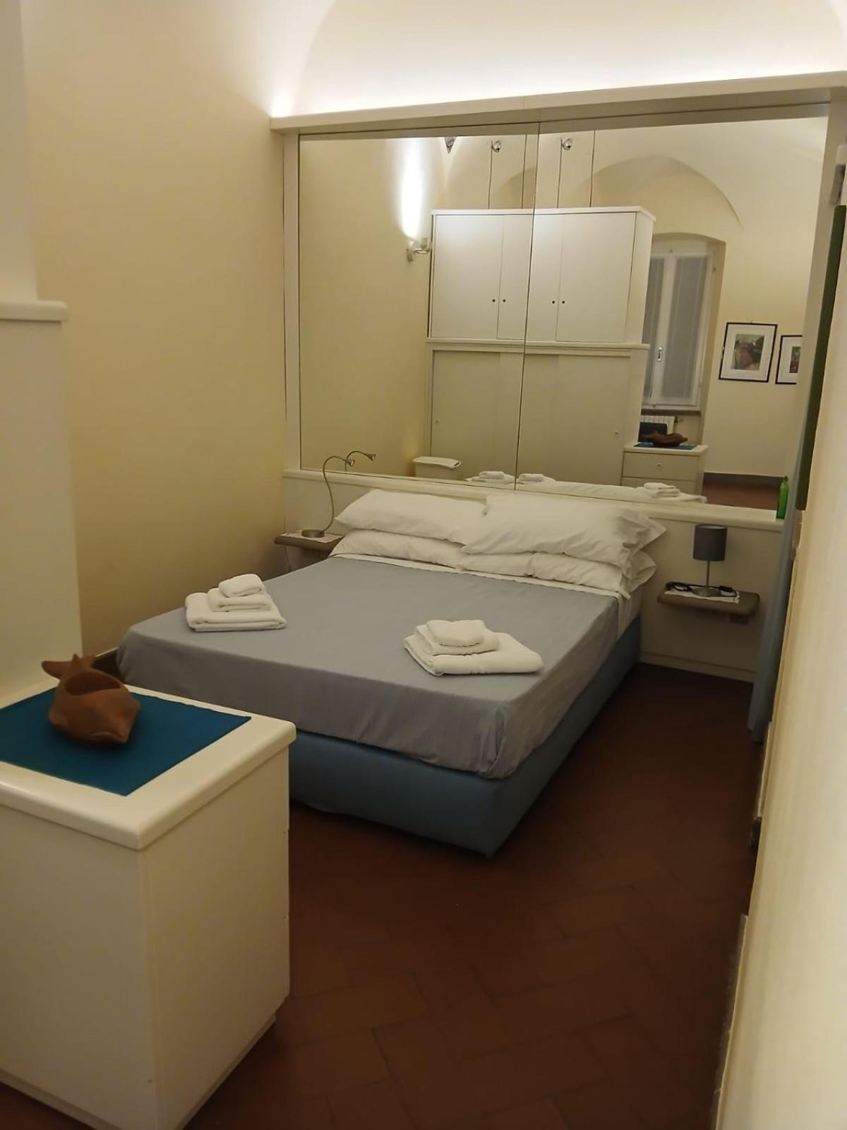 A Little Gem In The Old City Center... Lerici Exteriör bild