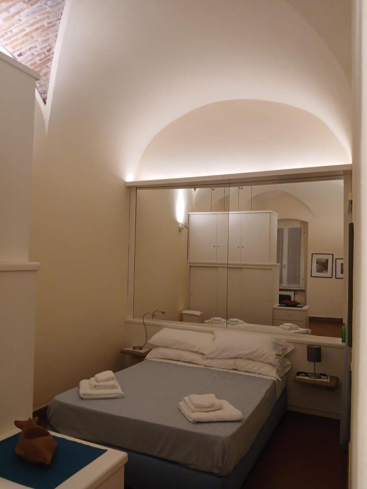 A Little Gem In The Old City Center... Lerici Exteriör bild